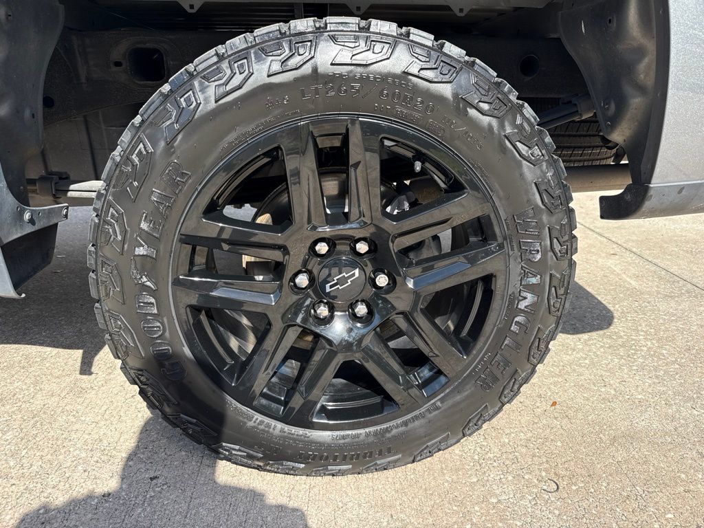 Used 2021 Chevrolet Silverado 1500 Custom Trail Boss AWD/4WD image 43