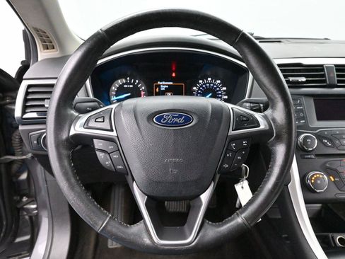 Used 2014 Ford Fusion SE w/ Equipment Group 201A image 15