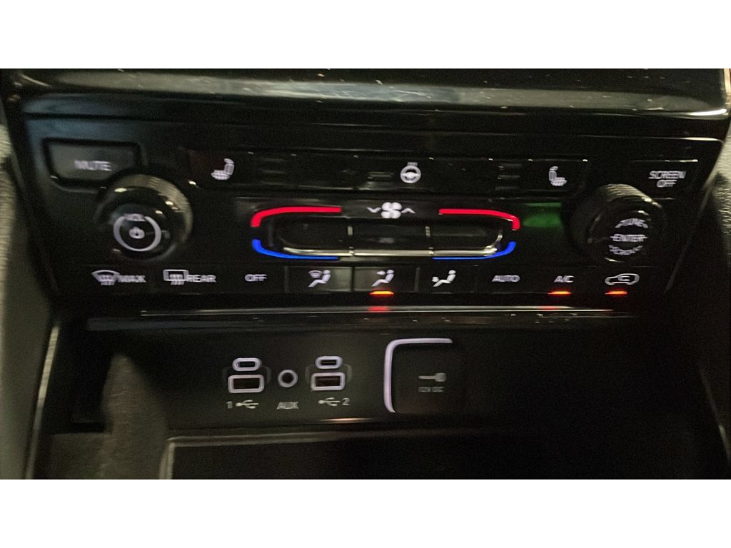 Used 2021 Jeep Grand Cherokee L Laredo AWD/4WD image 11