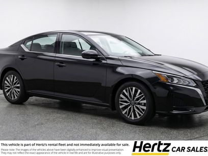 Used 2025 Nissan Altima 2.5 SV