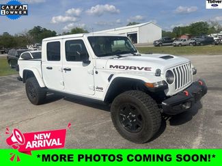 Used 2023 Jeep Gladiator Mojave w/ Cold Weather Group video 1