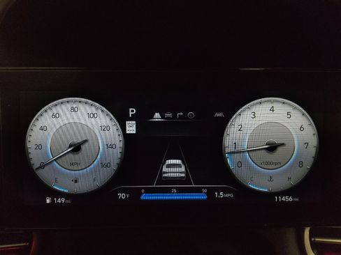 Used 2024 Hyundai Elantra SEL image 23