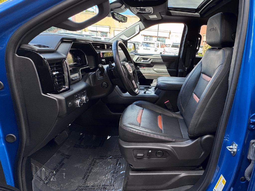 Used 2024 GMC Sierra 1500 AT4 w/ Technology Package AWD/4WD image 22