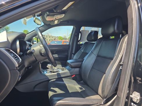 Used 2021 Jeep Grand Cherokee Laredo X image 5