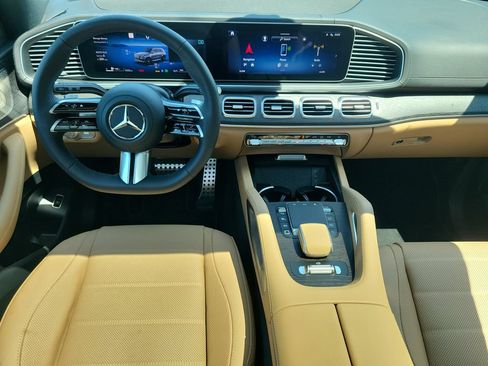 Used 2026 Mercedes-Benz GLS 450 4MATIC image 18