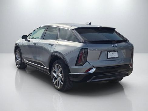 New 2026 Cadillac Optiq Luxury 1 RWD image 7