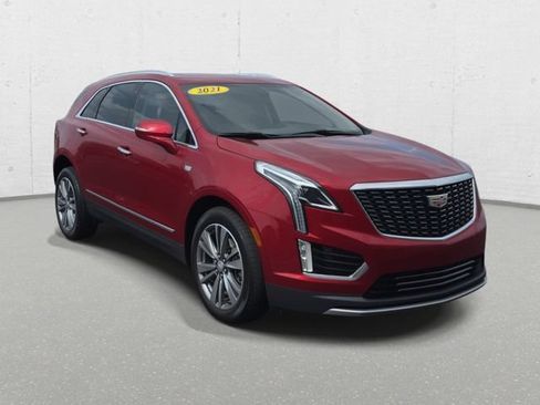 Used 2021 Cadillac XT5 Premium Luxury w/ LPO, Floor Liner Package AWD/4WD image 3