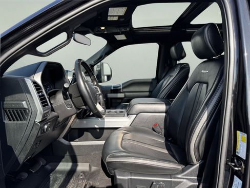 Certified 2021 Ford F250 Platinum w/ FX4 Off-Road Package image 12