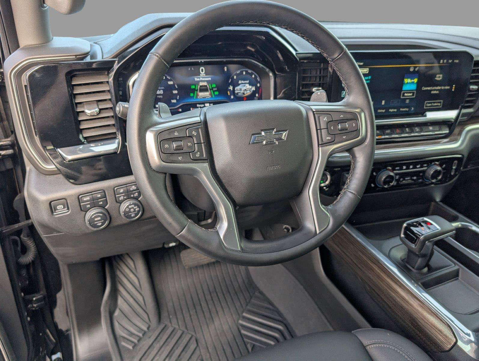 Used 2025 Chevrolet Silverado 1500 RST w/ RST All Star Premium Package AWD/4WD image 4