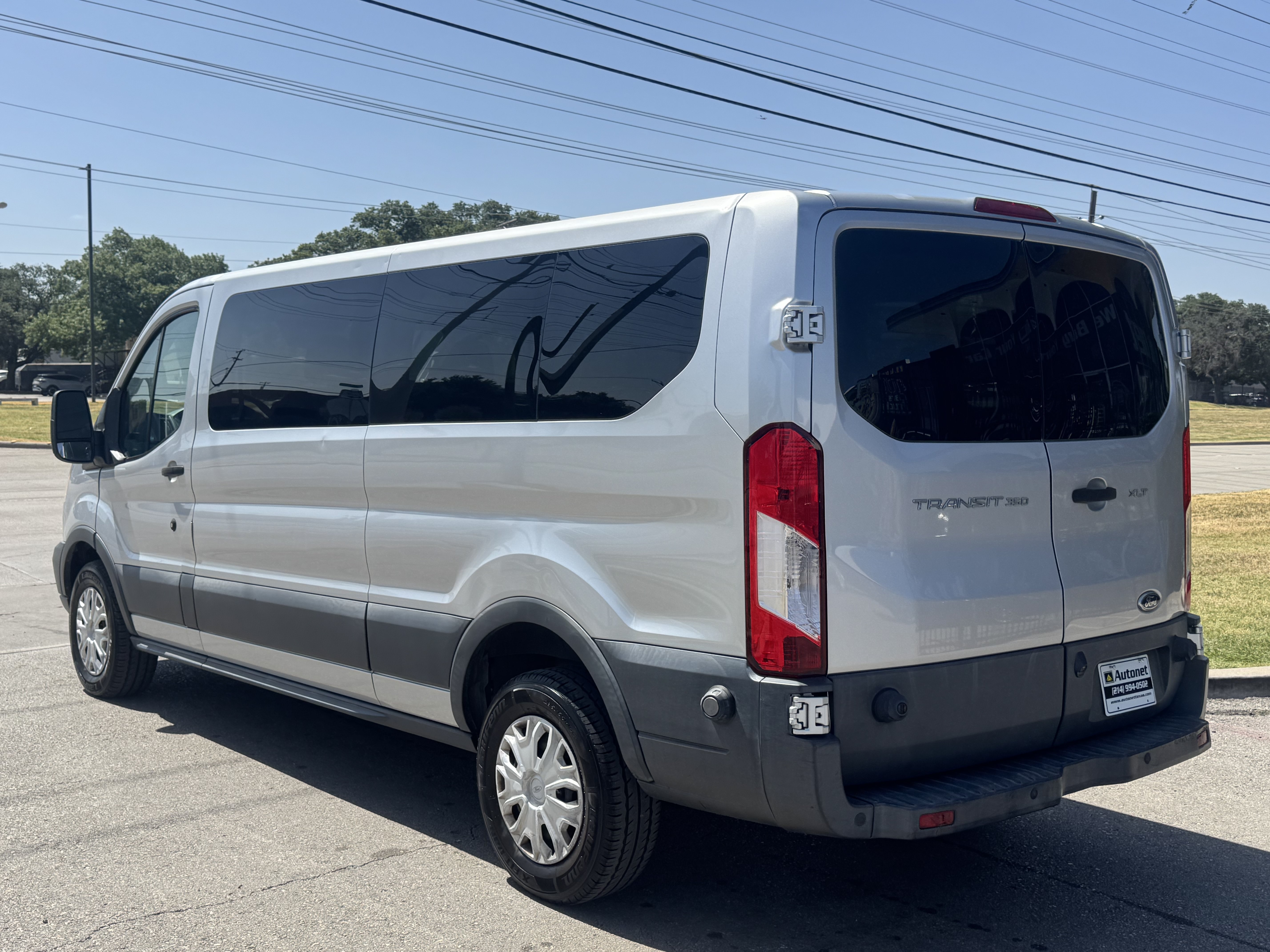 Used 2016 Ford Transit 350 XLT RWD image 3