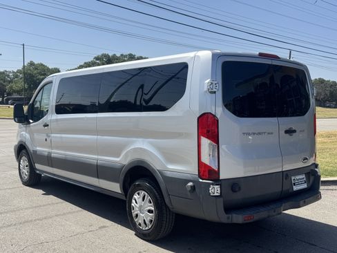 Used 2016 Ford Transit 350 XLT RWD image 3