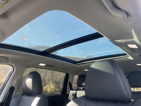 Certified 2025 Subaru Ascent Bronze Edition w/ Popular Package #2 image 12