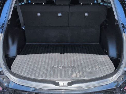 Used 2018 Toyota RAV4 XLE AWD/4WD image 34