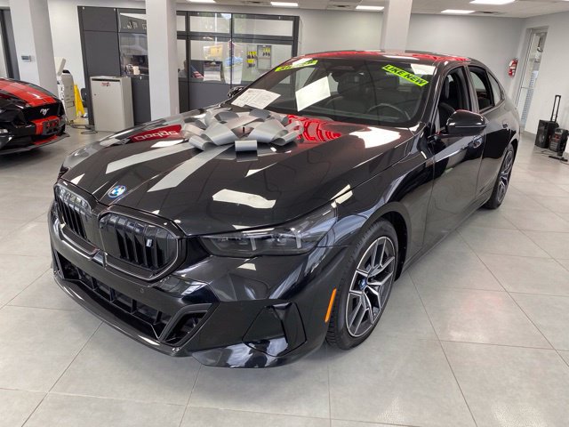 Used 2025 BMW i5 xDrive40 w/ M Sport Package AWD/4WD image 10