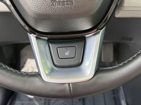 Used 2025 Honda Pilot Elite image 22