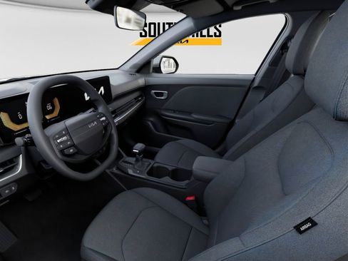 New 2026 Kia K4 LXS FWD image 17