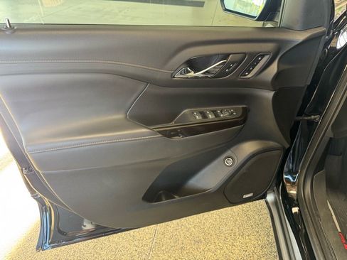 Used 2023 GMC Acadia AT4 w/ Technology Package image 18