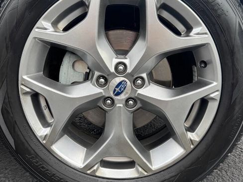 Used 2018 Subaru Forester 2.5i Touring w/ Popular Package #2 AWD/4WD image 8