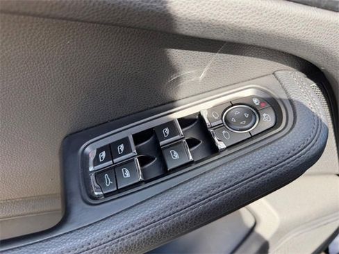 Used 2019 Porsche Macan image 17