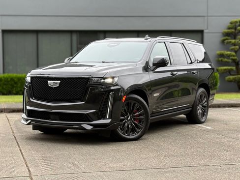 Used 2024 Cadillac Escalade V w/ LPO, ONYX Package AWD/4WD image 44