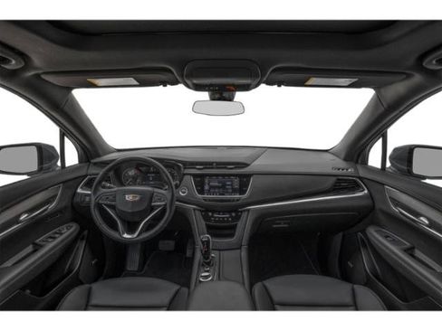 Used 2025 Cadillac XT6 Premium Luxury FWD image 5