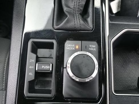 Used 2022 Toyota Tundra SR5 AWD/4WD image 27