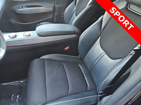 Used 2022 Genesis GV70 3.5T Sport image 15