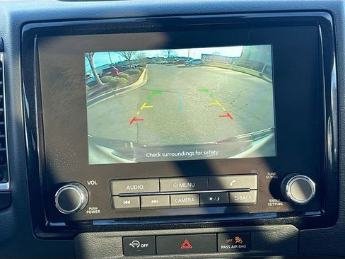 Used 2023 Nissan Frontier SV w/ Technology Package image 13