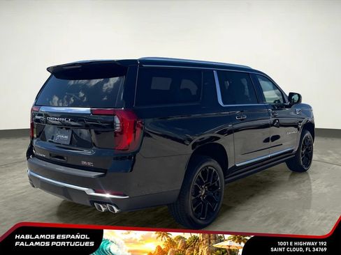 New 2026 GMC Yukon XL Denali w/ Sun & Power Step Package AWD/4WD image 7