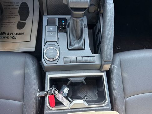 Used 2025 Toyota Tacoma SR5 image 24