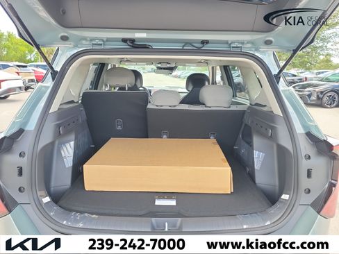 New 2027 Kia Seltos S FWD image 10