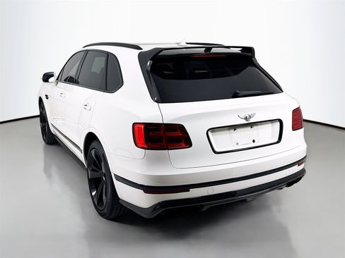 Certified 2019 Bentley Bentayga image 3