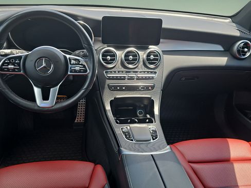 Used 2021 Mercedes-Benz GLC 300 4MATIC image 12