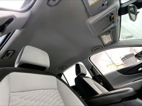 Used 2020 Chevrolet Equinox LS w/ LS Convenience Package image 17