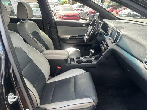 Used 2019 Kia Sportage EX w/ EX Sport Appearance Package AWD/4WD image 35