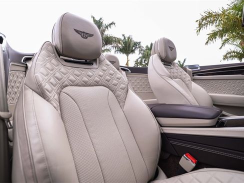 Used 2022 Bentley Continental GT Speed image 47