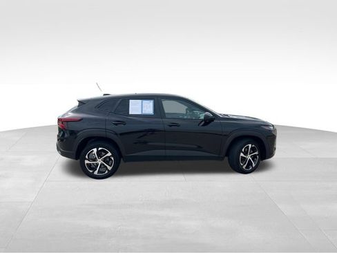 Used 2025 Chevrolet Trax RS w/ Driver Confidence Package FWD image 10