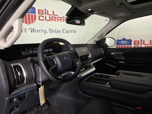 New 2025 Ford Expedition Max Platinum w/ Driver's Package image 13