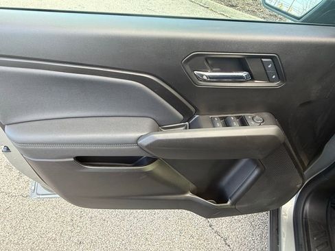 Used 2024 Chevrolet Colorado LT w/ LT Convenience Package III image 14