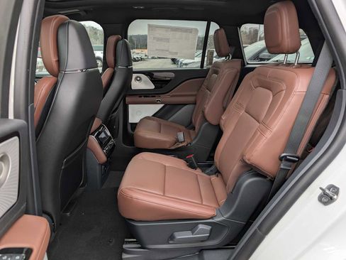 New 2026 Lincoln Aviator Reserve image 19