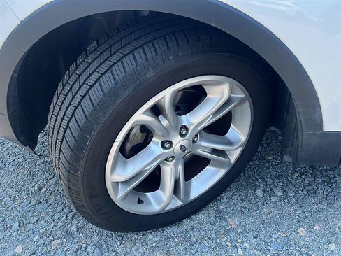Used 2015 Ford Explorer Limited w/ Equipment Group 301A AWD/4WD image 10