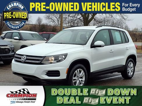 Used 2016 Volkswagen Tiguan S image 1