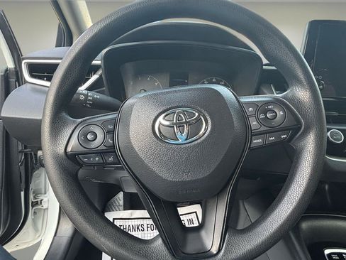 Used 2023 Toyota Corolla LE FWD image 12