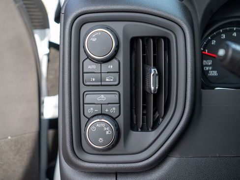 New 2026 Chevrolet Silverado 1500 W/T AWD/4WD image 18
