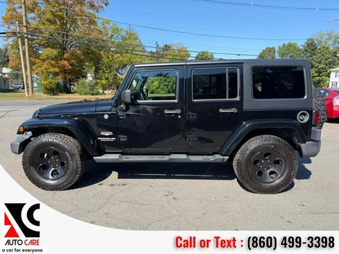Used 2013 Jeep Wrangler Unlimited Sahara w/ Connectivity Group image 4