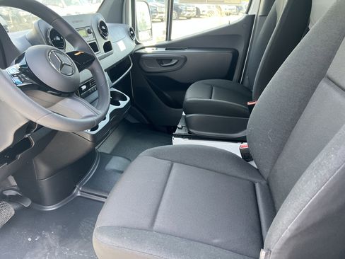 New 2026 Mercedes-Benz Sprinter 2500 image 16