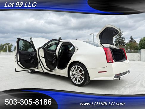 Used 2009 Cadillac CTS V RWD image 30