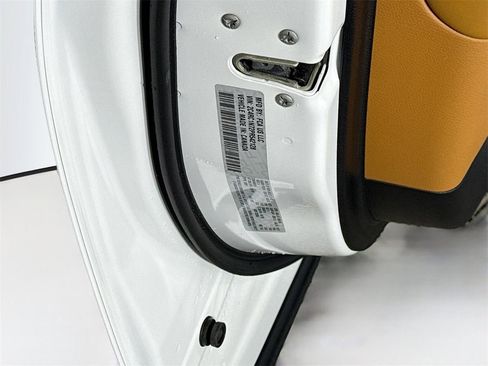 Used 2023 Chrysler Pacifica Pinnacle image 29