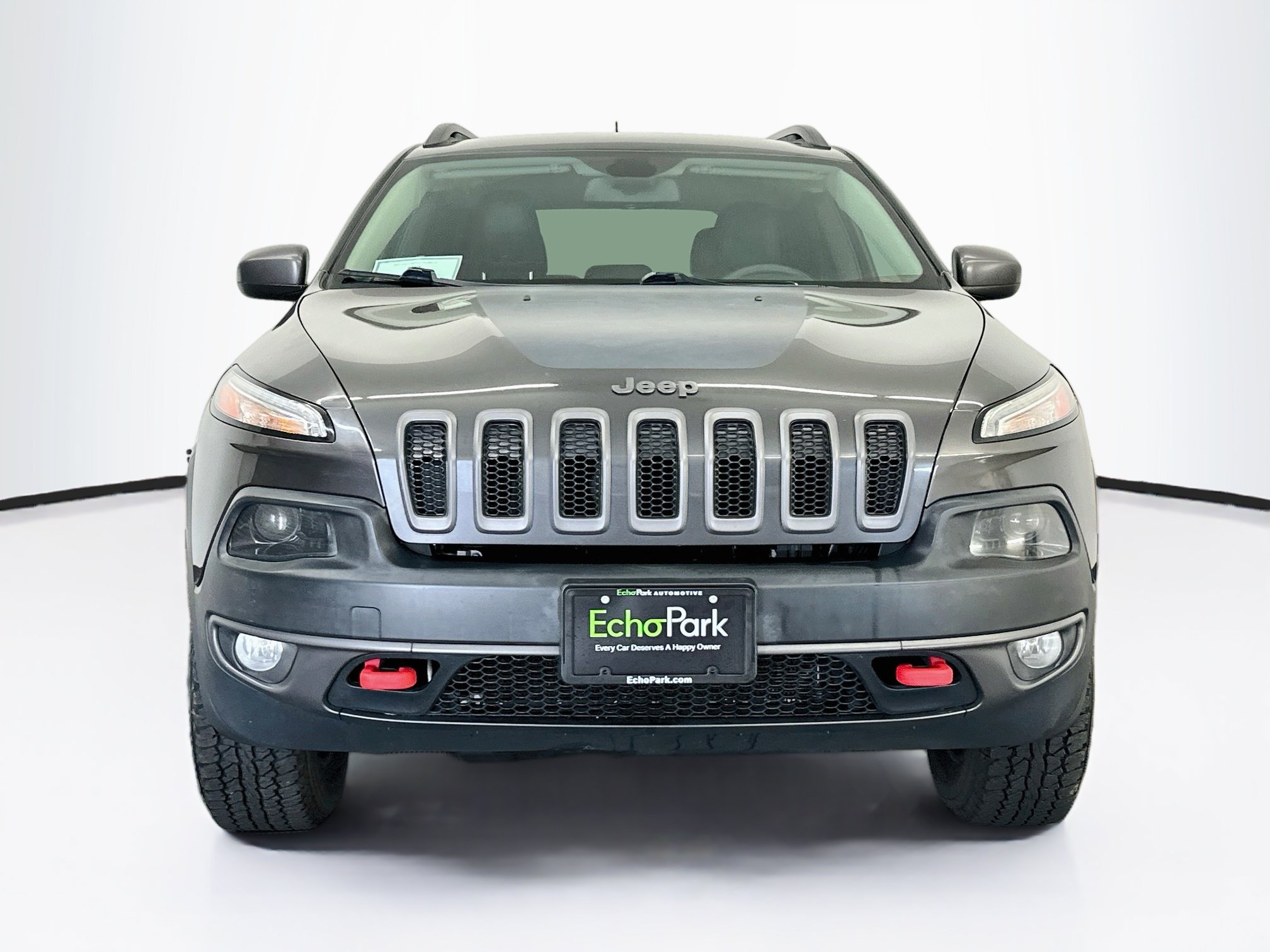 Used 2015 Jeep Cherokee Trailhawk w/ Cold Weather Group AWD/4WD image 2