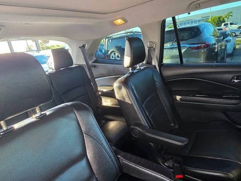 Used 2017 Honda Pilot Elite image 16